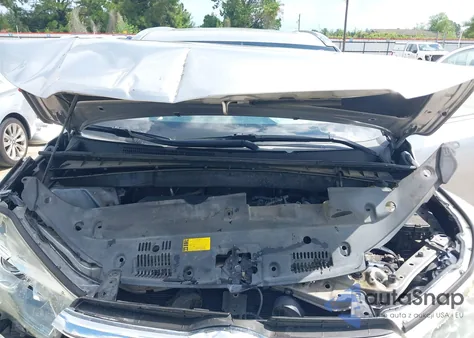 2015 Toyota Highlander Limited V6 z USA, uszkodzony, nr VIN 5TDYKRFH7FS063505